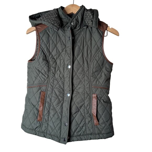 Altar'd State Jackets & Blazers - Altar'd State Puffer Puff Jacket Vest Hooded Army Green Size S